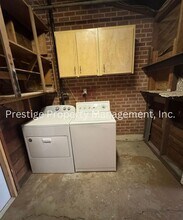 1325 N Swan Rd in Tucson, AZ - Building Photo - Building Photo