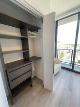 160 NW 32nd St, Unit S3 in Miami, FL - Building Photo - Building Photo