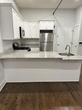 545 Valley Brook Ave in Lyndhurst, NJ - Building Photo - Building Photo