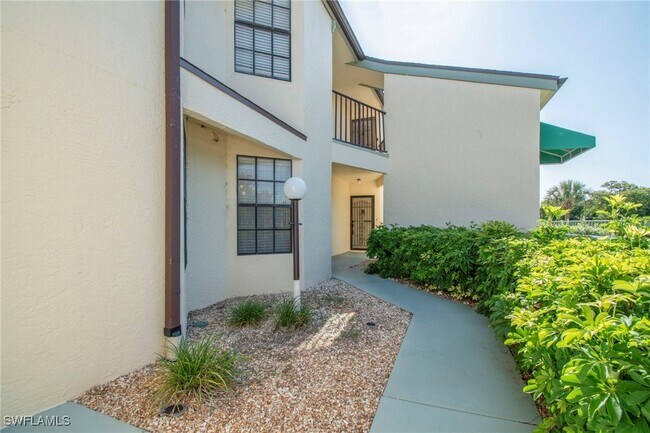 17210 Terraverde Cir in Ft. Myers, FL - Building Photo - Building Photo