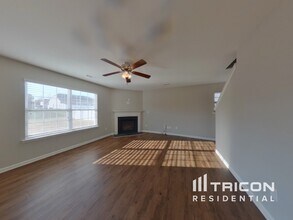 103 Harvest Pointe Dr in Statesville, NC - Building Photo - Building Photo