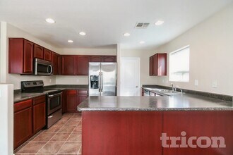 28888 N Nugget Ct in Queen Creek, AZ - Foto de edificio - Building Photo