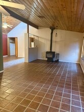 2322 Cottage Ave in Shasta Lake, CA - Building Photo - Building Photo