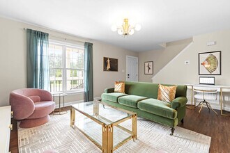 2400 Hinton St in Raleigh, NC - Building Photo - Building Photo