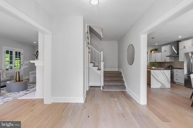 6818 Connecticut Ave in Chevy Chase, MD - Building Photo - Building Photo