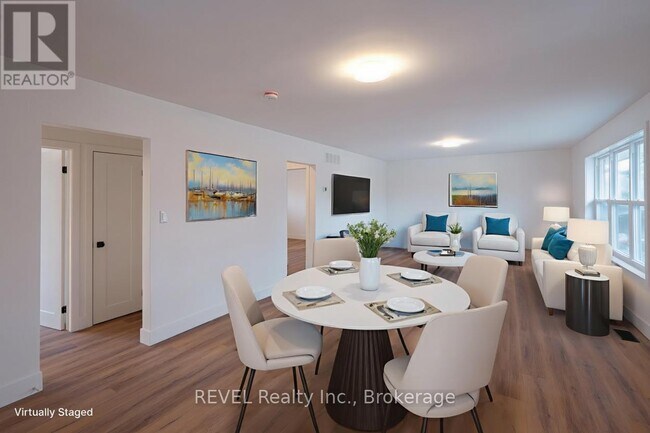 2137 Mt Forest Dr in Burlington, ON - Building Photo - Building Photo