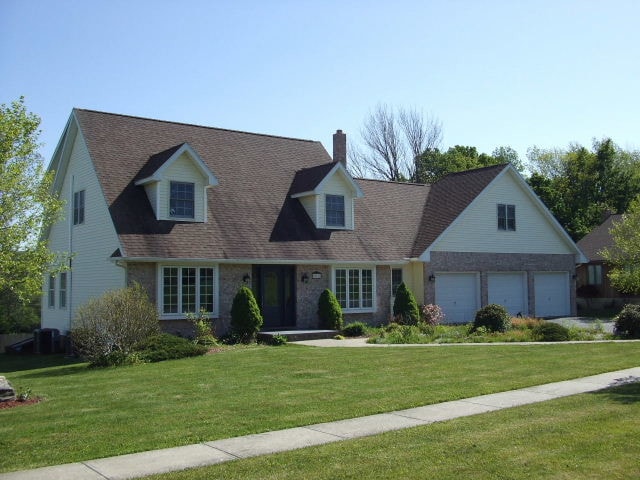 property at 911 Clearview Rd