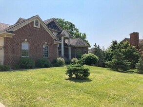 1901 Chicory Ridge in Ann Arbor, MI - Building Photo - Building Photo