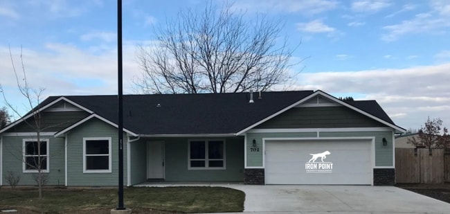 702 S Florence Ct in Nampa, ID - Building Photo - Building Photo