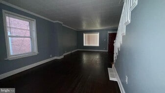 339 Charles St in Coatesville, PA - Building Photo