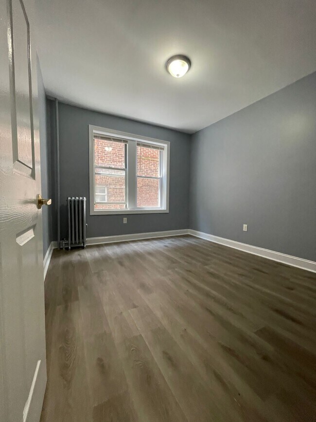 725 Avenue A, Unit 6 photo'