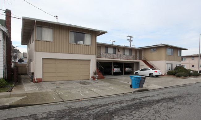 499 Poplar Ave in San Bruno, CA - Building Photo - Building Photo