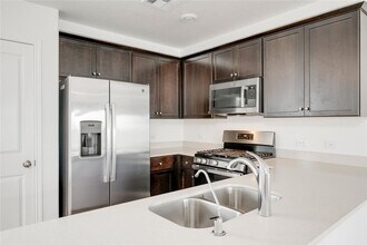 13520 Knights Br Dr in Elgin, TX - Building Photo - Building Photo