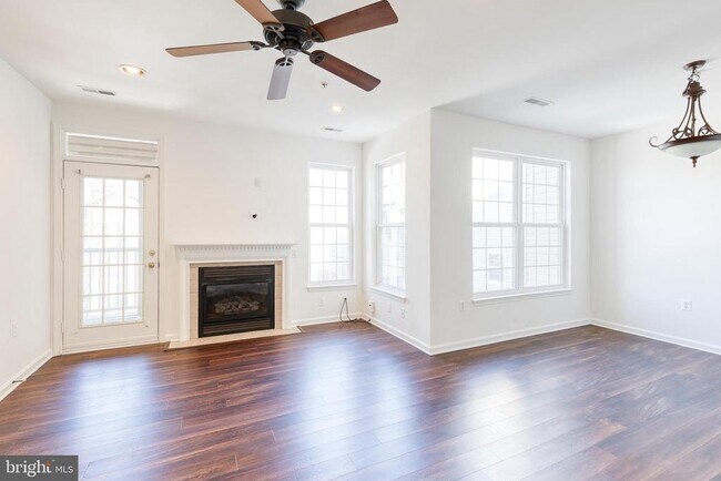 400 Symphony Cir in Cockeysville, MD - Building Photo - Building Photo