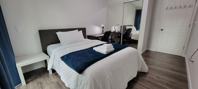 8029 240th St SW in Edmonds, WA - Building Photo - Building Photo