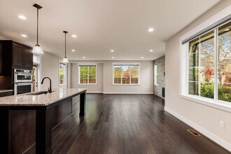 18612 44th Drive SE in Bothell, WA - Building Photo - Building Photo