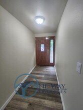 4624 Grandview Dr W in Tacoma, WA - Building Photo - Building Photo