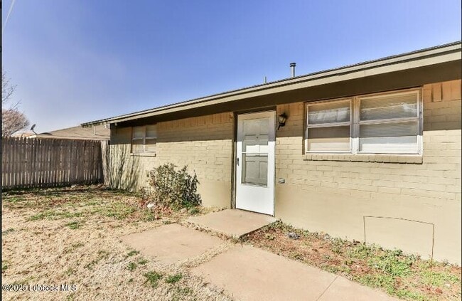 7308 Avenue W in Lubbock, TX - Building Photo - Building Photo