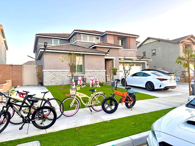 property at 727 Torrey Ct
