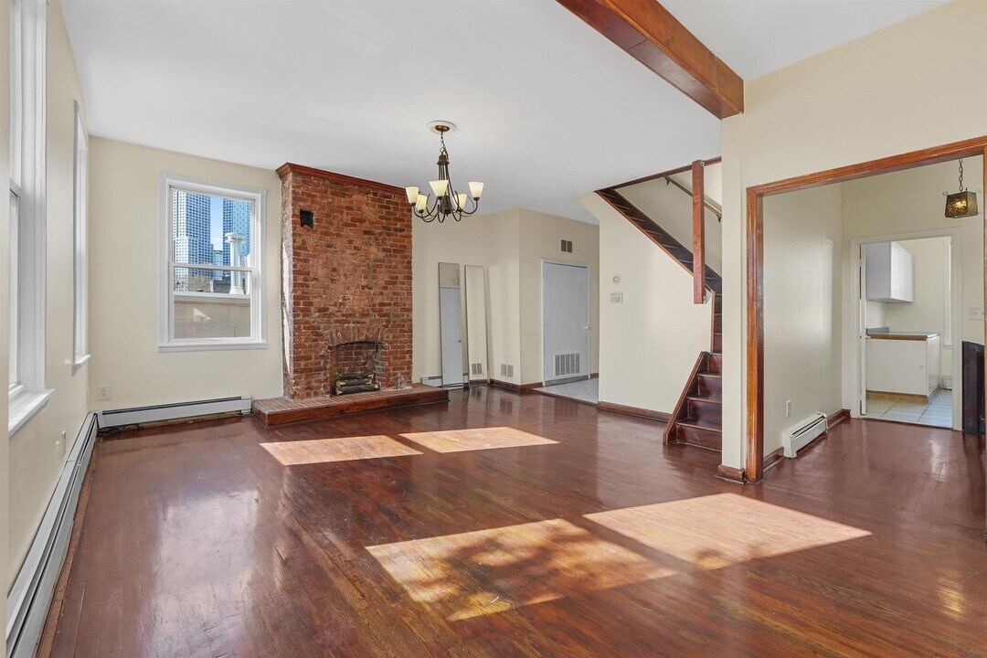 16 Henry St in Jersey City, NJ - Foto de edificio