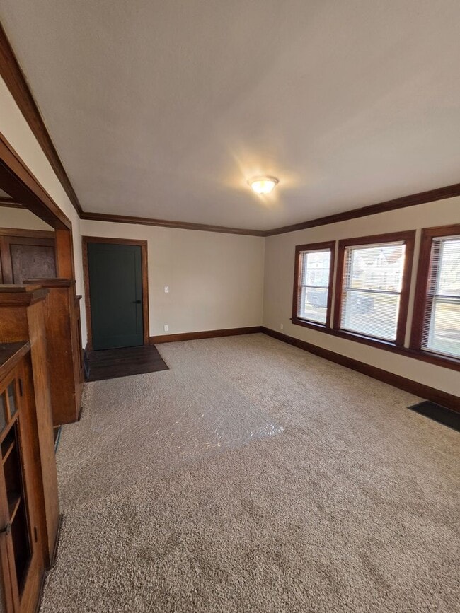 property at 1325 Parmele St