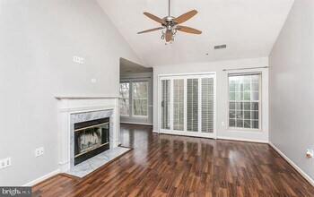 4402 Silverbrook Ln in Owings Mills, MD - Building Photo - Building Photo