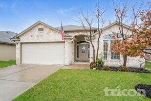 347 Foster Ln in Jarrell, TX - Building Photo