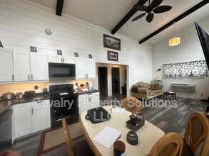 4213-4213 Trinity Rd in Duluth, MN - Building Photo - Building Photo
