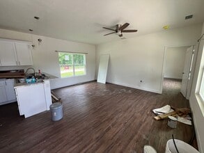 207 SW Rose Pointe Pl in Lake City, FL - Building Photo - Building Photo