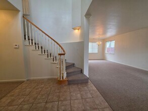 3220 Clearview Ct in Modesto, CA - Building Photo - Building Photo