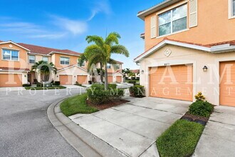 8895 Via Isola Court in Ft. Myers, FL - Building Photo - Building Photo