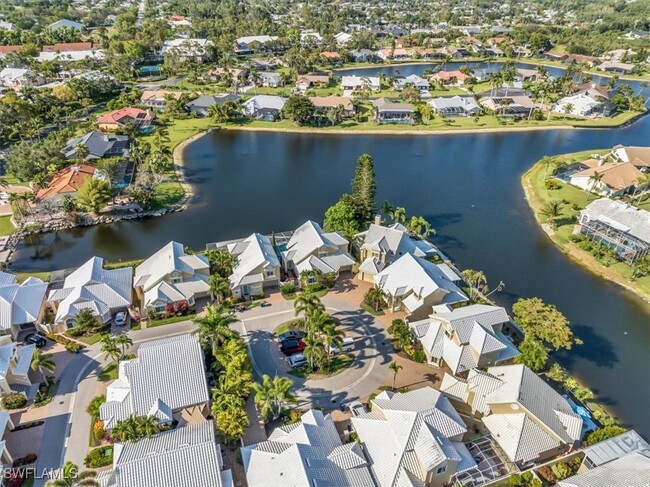 28712 Carmel Way in Bonita Springs, FL - Building Photo - Building Photo