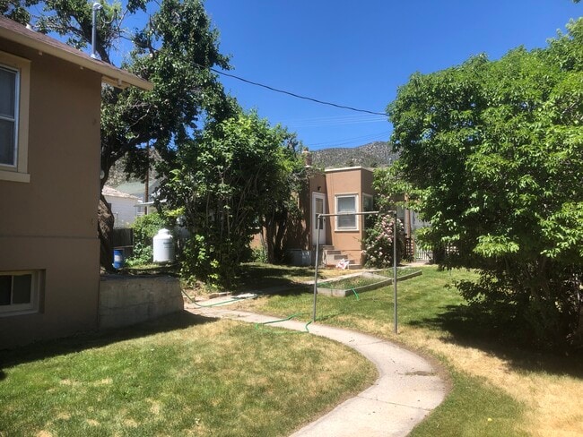 885 High Street in Ely, NV - Building Photo - Building Photo