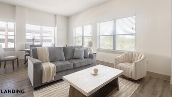 18210 Park Row Blvd, Unit 1382 in Houston, TX - Building Photo
