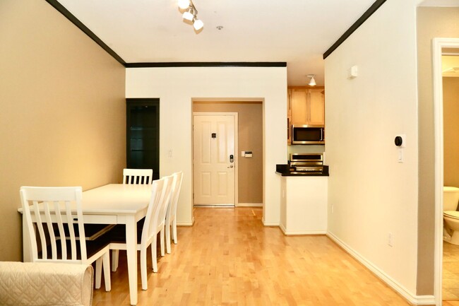3409 Watermarke Pl in Irvine, CA - Building Photo - Building Photo