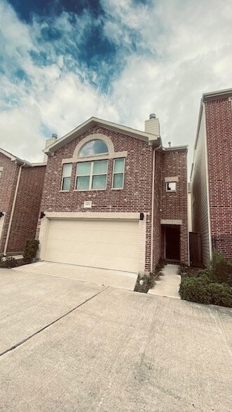 11604 Main Cypress Dr in Houston, TX - Foto de edificio - Building Photo