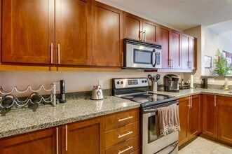 206 Park Blvd in San Diego, CA - Foto de edificio - Building Photo