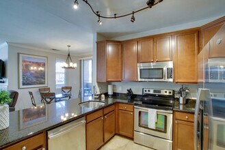 7009 E Acoma Dr in Scottsdale, AZ - Building Photo - Building Photo