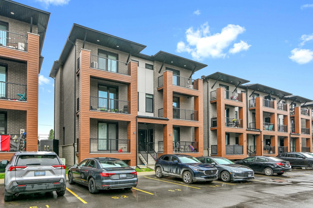 338 Rhonda Stewart Private in Ottawa, ON - Building Photo