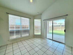 10008 Tulare Ln in Fort Worth, TX - Building Photo - Building Photo