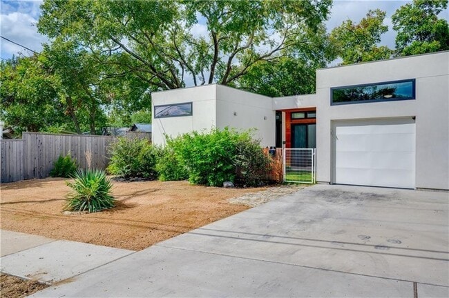 property at 1401 Alegria Rd
