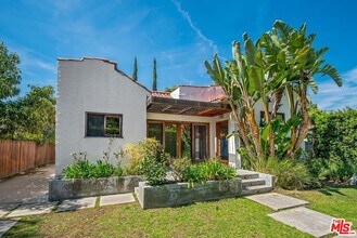 411 Kings Rd in Los Angeles, CA - Building Photo - Building Photo