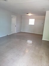 6557 Julia Dr in Milton, FL - Building Photo - Building Photo