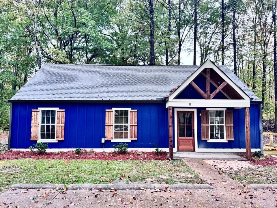 8 County Rd 1069 in Oxford, MS - Building Photo