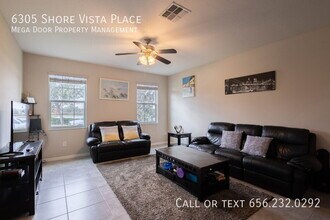 6305 Shore Vista Pl in Apollo Beach, FL - Building Photo - Building Photo