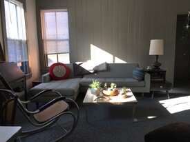 303 E Livingston Ave, Unit 303