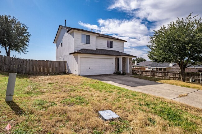 104 Pond Way in Hutto, TX - Building Photo - Building Photo