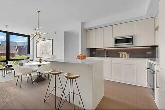 1790 3rd Ave, Unit #703 in New York, NY - Building Photo - Building Photo