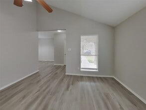 15243 Bedford Glen Dr in Channelview, TX - Building Photo - Building Photo