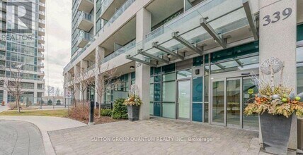 339 Rathburn Rd W in Mississauga, ON - Building Photo - Building Photo